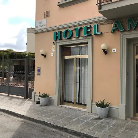 Amico Fritz Hotel 3*